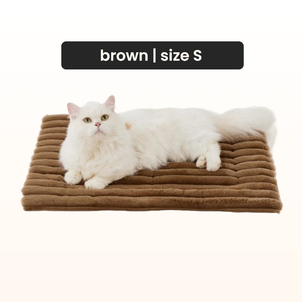 Self-warming pet mat for pets 